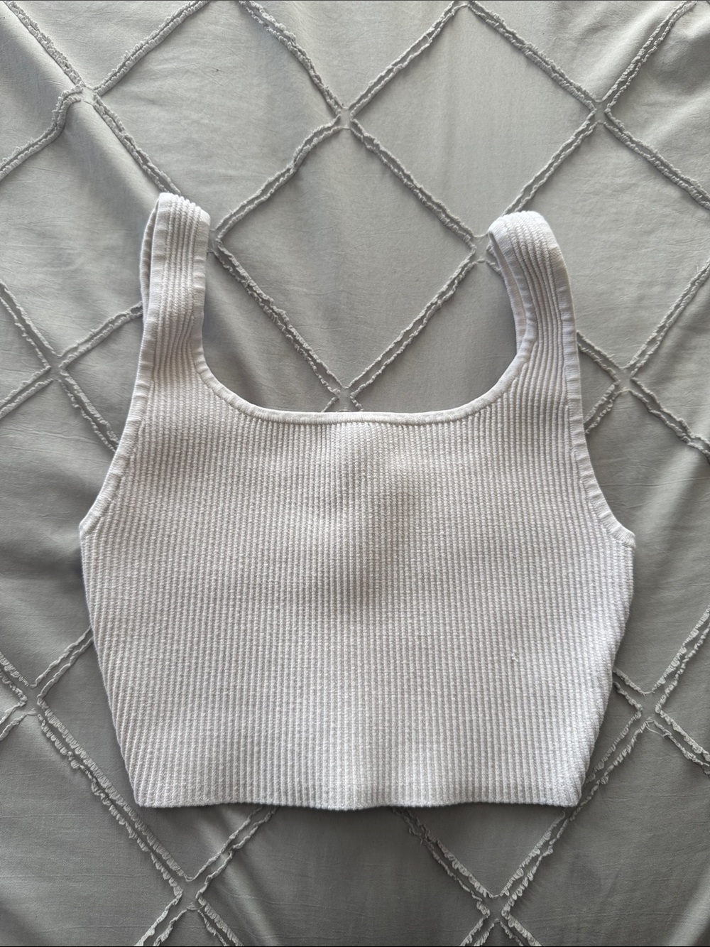Aritzia Babaton White Sculpt Knit Square-Neck Crop Tank
